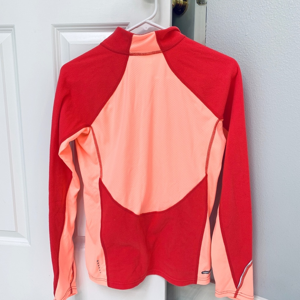 The Northface light weight zippy - size small